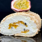 Меренговый рулет Тропик